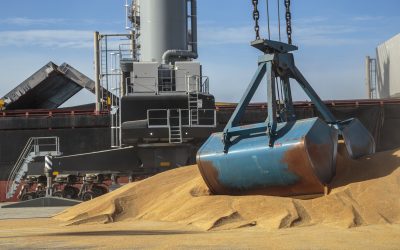 El tráfico de mercancías en la Bahía crece un 18 por ciento hasta febrero